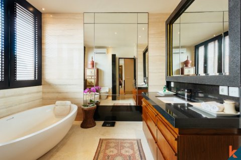 3 bedrooms Villa in Seminyak, Badung, Indonesia No. 11191 4
