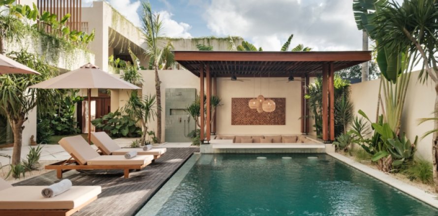5 bedrooms Villa in South Denpasar, Denpasar, Indonesia No. 10055
