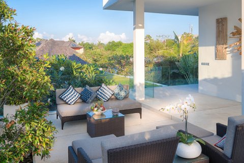 5 bedrooms Villa in Seminyak, Badung, Indonesia No. 10054 19