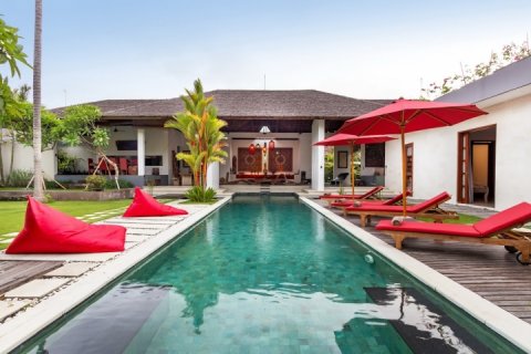 Вилла с 5 спальнями в Seminyak, Бадунг, Индонезия № 1103 2