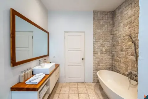 2 bedrooms Villa in Seminyak, Badung, Indonesia No. 10516 16