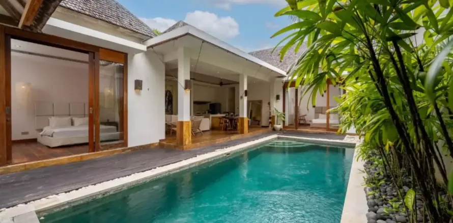 2 bedrooms Villa in Seminyak, Badung, Indonesia No. 10516