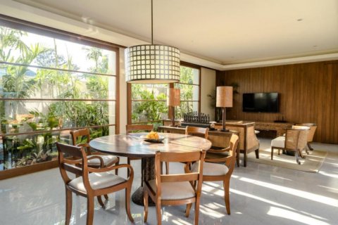 Вилла с 5 спальнями в Canggu, Бадунг, Индонезия № 8503 3