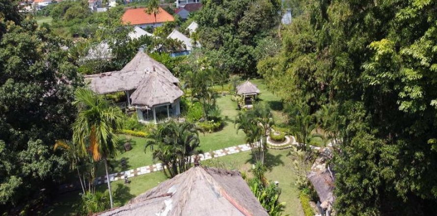 Земельный участок 6630м2 в Seminyak, Бадунг, Индонезия № 237