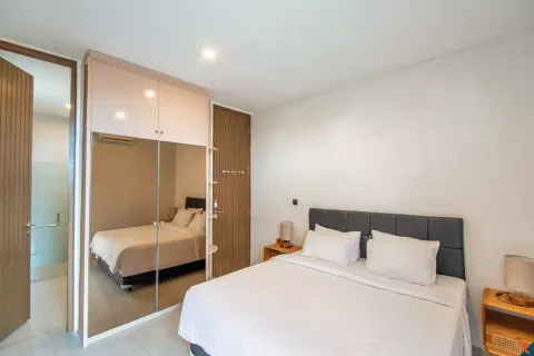 4 bedrooms Villa in Canggu, Badung, Indonesia No. 10570 12