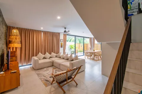 4 bedrooms Villa in Canggu, Badung, Indonesia No. 10570 4