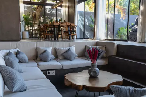 4 bedrooms Villa in Jimbaran, Badung, Indonesia No. 10575 14
