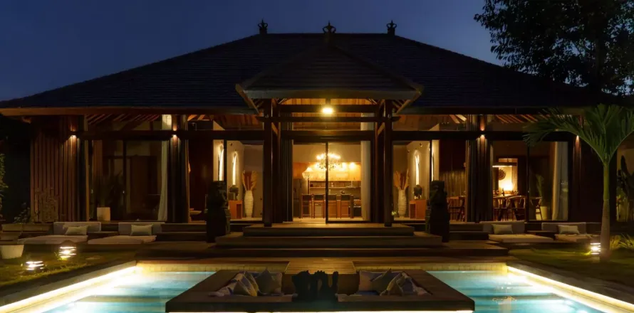 4 bedrooms Villa in Jimbaran, Badung, Indonesia No. 10575