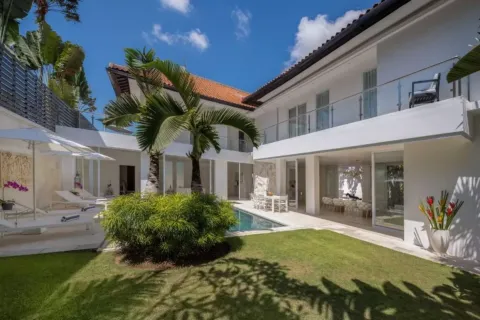 4 bedrooms Villa in Kuta, Badung, Indonesia No. 10573 2