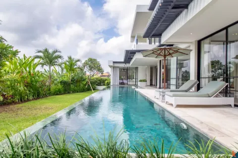 4 bedrooms Villa in Tumbak Bayuh, Mengwi, Badung, Indonesia No. 10571 3