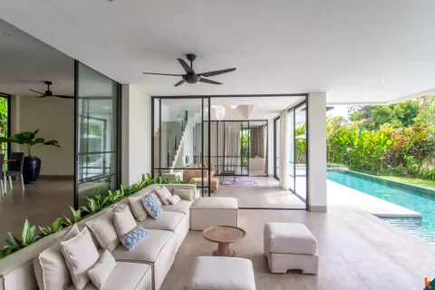 4 bedrooms Villa in Tumbak Bayuh, Mengwi, Badung, Indonesia No. 10571 8