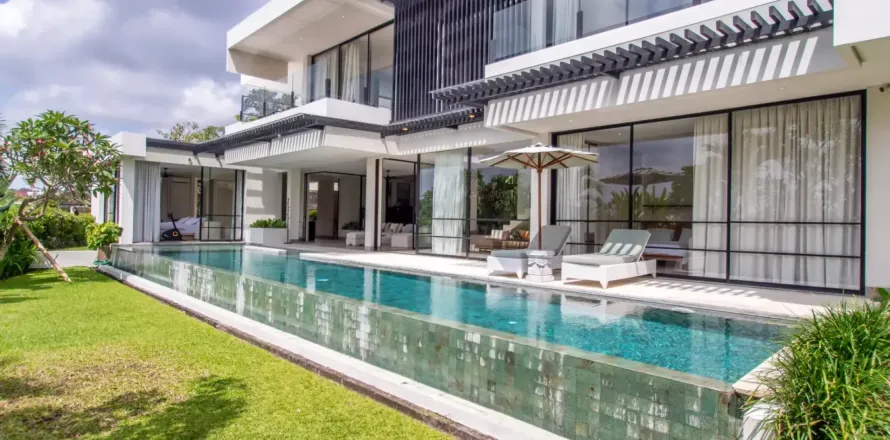 4 bedrooms Villa in Tumbak Bayuh, Mengwi, Badung, Indonesia No. 10571