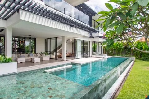 4 bedrooms Villa in Tumbak Bayuh, Mengwi, Badung, Indonesia No. 10571 2