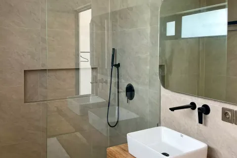 4 bedrooms Villa in Tibubeneng, Badung, Indonesia No. 10574 21