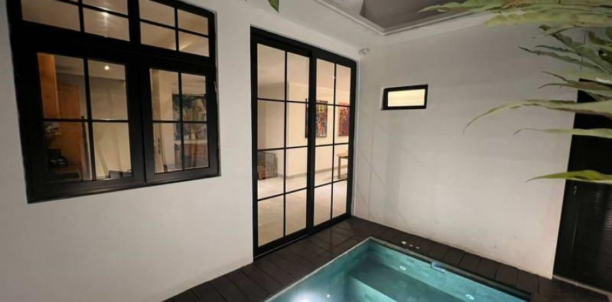 Вилла с 3 спальнями в Seminyak, Бадунг, Индонезия № 9617