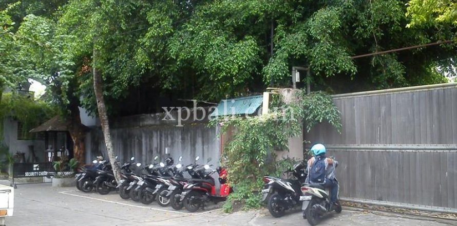 1050m2 Land in Seminyak, Badung, Indonesia No. 501