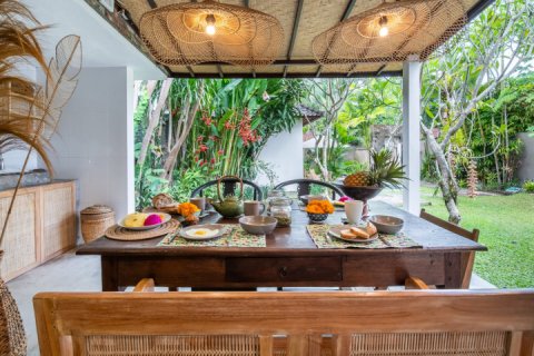 2 bedrooms Villa in Ubud, Gianyar, Indonesia No. 8819 7