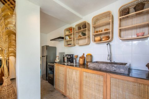 2 bedrooms Villa in Ubud, Gianyar, Indonesia No. 8819 9