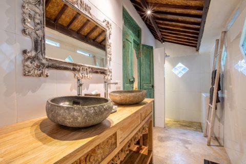 2 bedrooms Villa in Ubud, Gianyar, Indonesia No. 8819 18