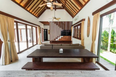 4 bedrooms Villa in South Kuta, Badung, Indonesia No. 7760 24