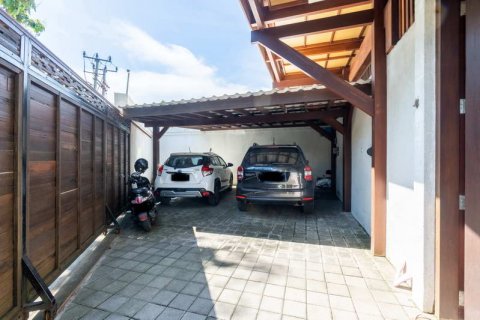 4 bedrooms Villa in South Kuta, Badung, Indonesia No. 7760 4
