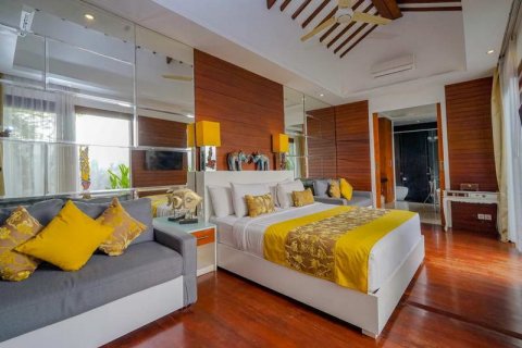 Вилла с 6 спальнями в Легиан, Kuta, Бадунг, Индонезия № 7761 16