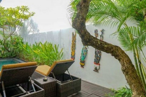 Вилла с 6 спальнями в Легиан, Kuta, Бадунг, Индонезия № 7761 7