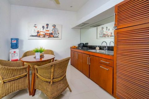 Вилла с 6 спальнями в Легиан, Kuta, Бадунг, Индонезия № 7761 11