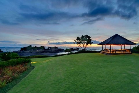 Вилла с 4 спальнями в Canggu, Бадунг, Индонезия № 808