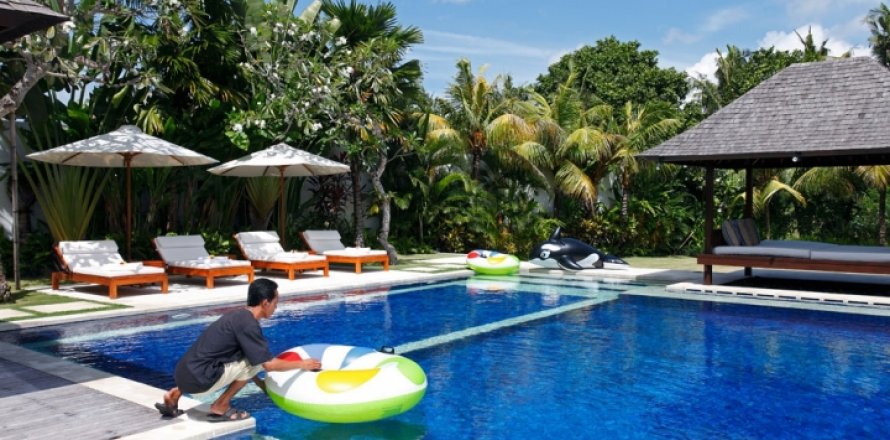 Вилла с 4 спальнями в Canggu, Бадунг, Индонезия № 811