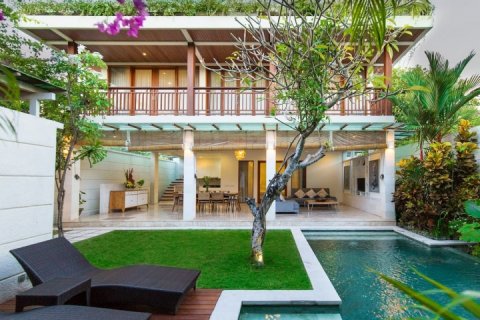3 bedrooms Villa in Seminyak, Badung, Indonesia No. 1406 8