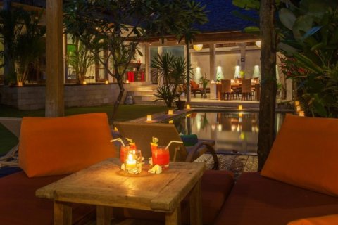 2 bedrooms Villa in Seminyak, Badung, Indonesia No. 1421 25