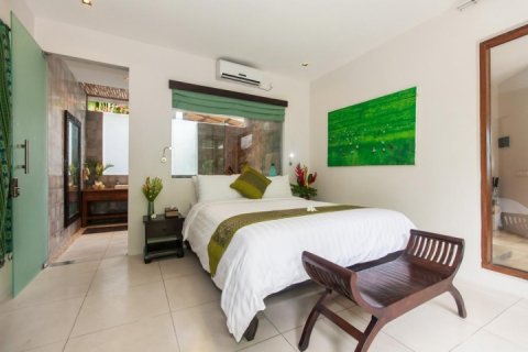 2 bedrooms Villa in Seminyak, Badung, Indonesia No. 1421 21