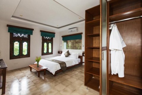 2 bedrooms Villa in Seminyak, Badung, Indonesia No. 1421 11