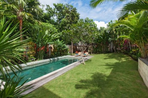 2 bedrooms Villa in Seminyak, Badung, Indonesia No. 1421 2