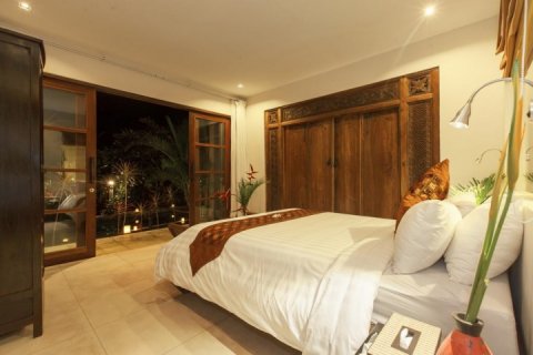 2 bedrooms Villa in Seminyak, Badung, Indonesia No. 1421 18
