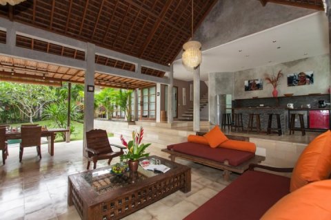 2 bedrooms Villa in Seminyak, Badung, Indonesia No. 1421 7