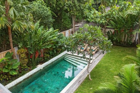 2 bedrooms Villa in Seminyak, Badung, Indonesia No. 1421 1
