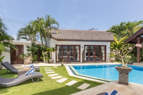 Вилла с 2 спальнями в Seminyak, Бадунг, Индонезия № 1408 9