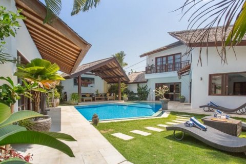 2 bedrooms Villa in Seminyak, Badung, Indonesia No. 1408