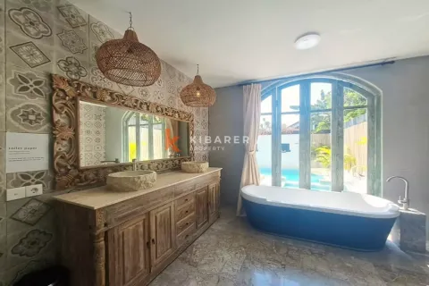 3 bedrooms Villa in Tibubeneng, Badung, Indonesia No. 12594 15