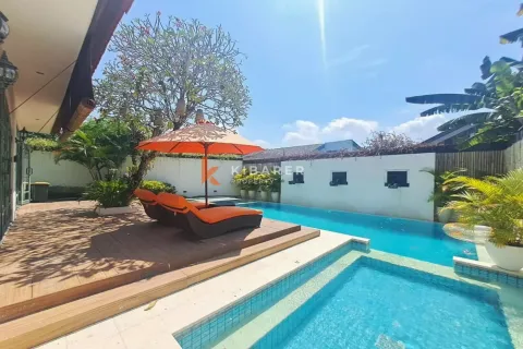 3 bedrooms Villa in Tibubeneng, Badung, Indonesia No. 12594 2