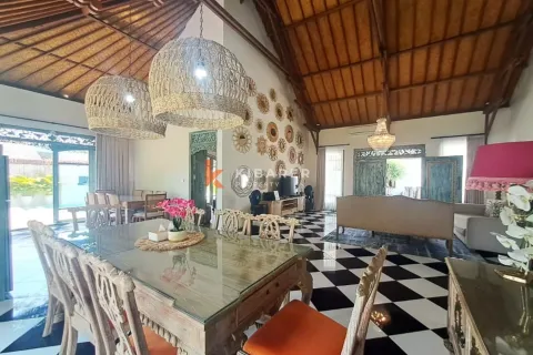 3 bedrooms Villa in Tibubeneng, Badung, Indonesia No. 12594 12