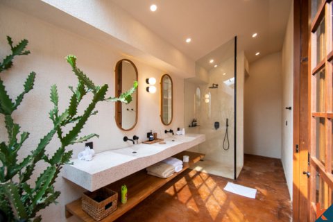 3 bedrooms Villa in Seminyak, Badung, Indonesia No. 10380 19