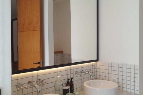 4 bedrooms Villa in Canggu, Badung, Indonesia No. 151 12
