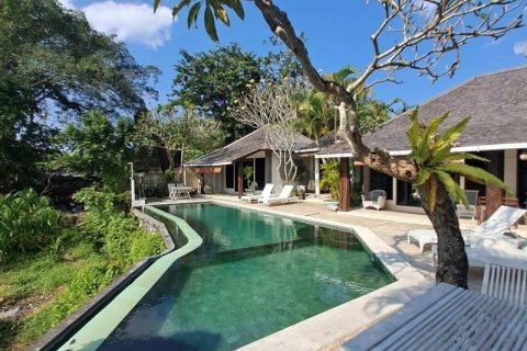 3 bedrooms Villa in Canggu, Badung, Indonesia No. 149 20