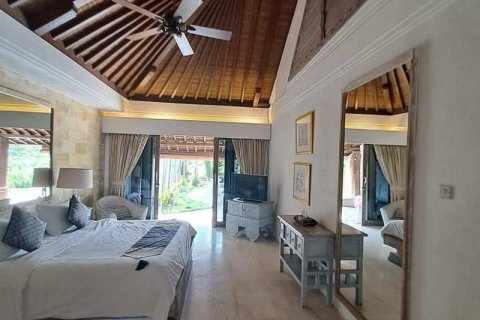 3 bedrooms Villa in Canggu, Badung, Indonesia No. 149 13