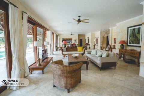 4 bedrooms Villa in Tabanan, Indonesia No. 8642 13