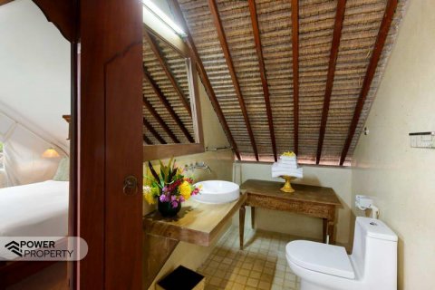 4 bedrooms Villa in Tabanan, Indonesia No. 8642 2