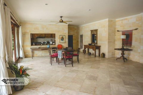 4 bedrooms Villa in Tabanan, Indonesia No. 8642 16